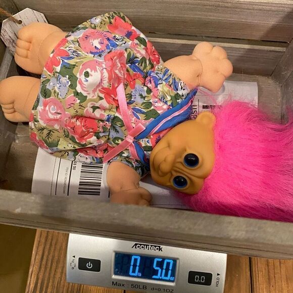 Vintage Russ Berrie LARGE Troll Kidz Soft Body Girl Doll Dress Pink Hair 9 “ - Picture 11 of 11